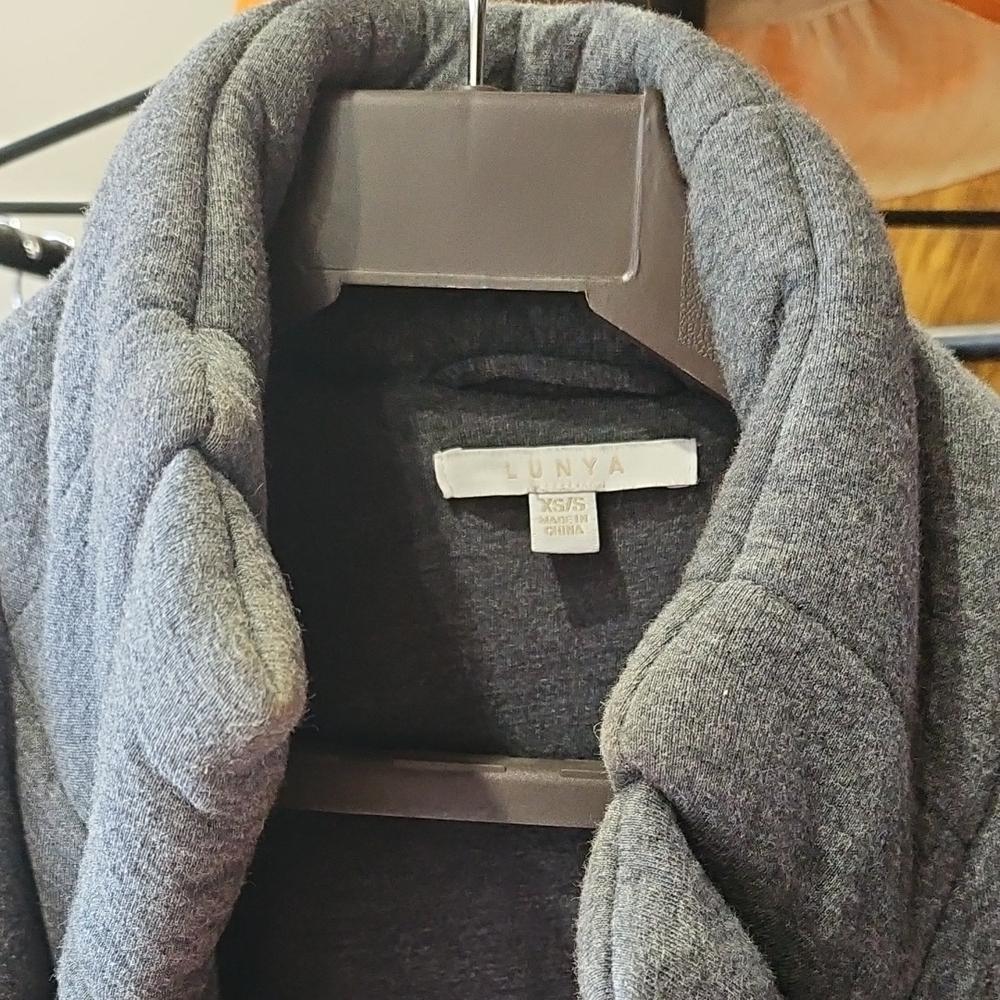 Lunya Gray Quilted Jacket - Picture 3 of 6